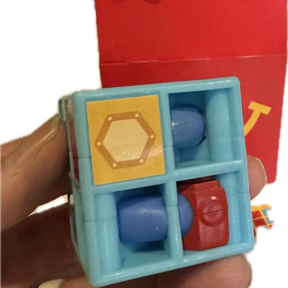 LIL MCDONALDS PLAY PLACE AREA TOY TINY MINI HAPPY MEAL BOX 3 & UNDER W/ STICKERS